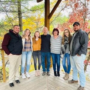 Meet your Posher, Lori